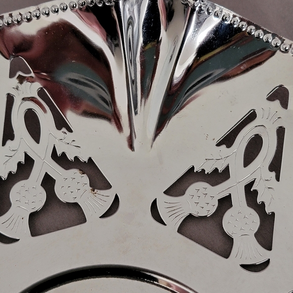 Vintage Tea Time Serving Basket by Penguin Plate - Picture 4 of 4